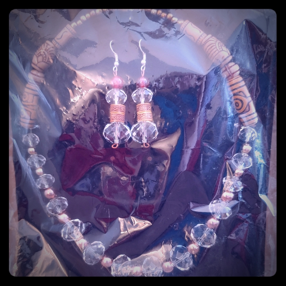 Necklace and earring set.